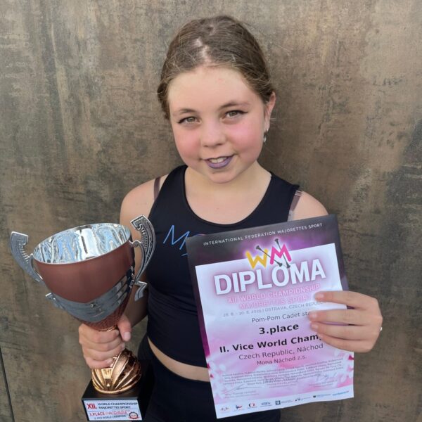 Victoria E. Ž. - balanční deska